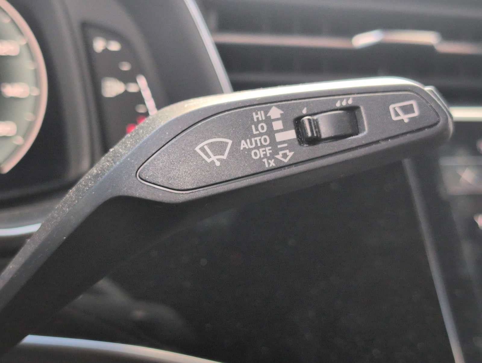Used 2025 Audi Q7 3.0T Premium Plus AWD/4WD image 25