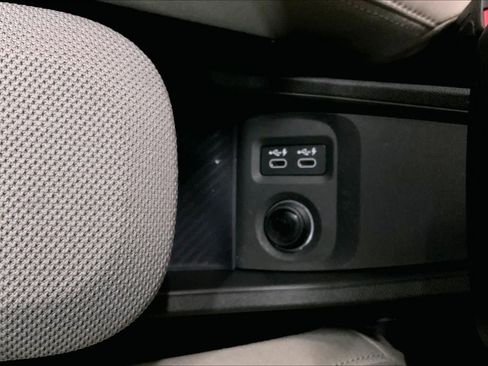 Certified 2025 MINI Cooper S image 35