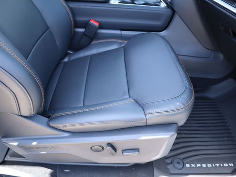 New 2026 Ford Expedition Tremor AWD/4WD image 17