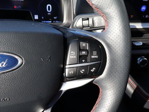 Used 2025 Ford Explorer ST-Line w/ ST-Line Street Pack image 30