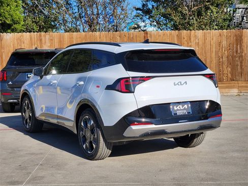 New 2026 Kia Sportage SX image 3