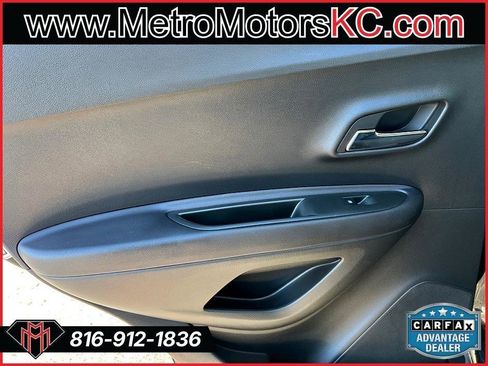 Used 2016 Chevrolet Trax LS image 27