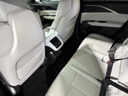 New 2026 Cadillac Lyriq Sport AWD/4WD image 38