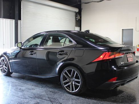 Used 2019 Lexus IS 300 F Sport w/ F Sport Package image 6