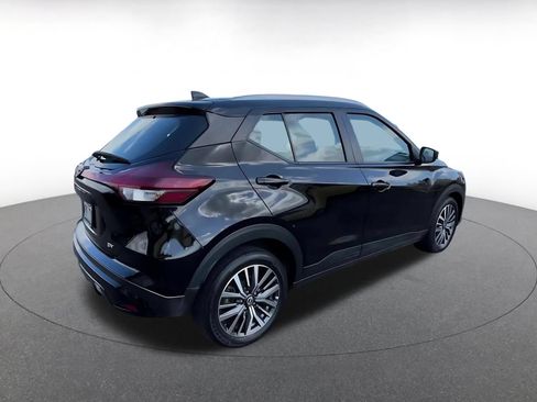 Used 2024 Nissan Kicks SV FWD image 14