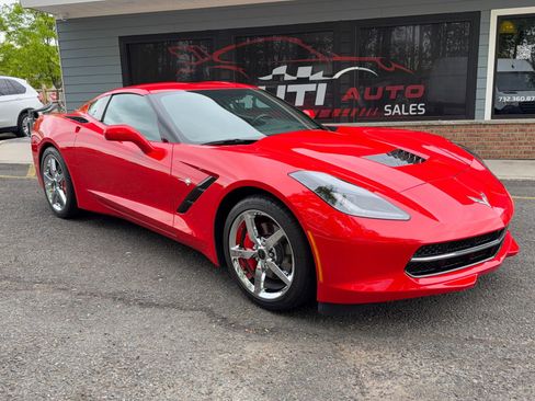 Used 2014 Chevrolet Corvette Stingray Coupe w/ 3LT Preferred Equipment Group RWD image 3