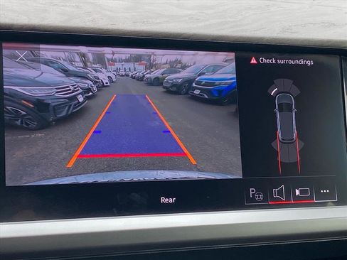 Used 2023 Audi Q4 e-tron Premium Plus w/ Premium Plus image 14