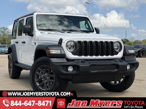 Used 2024 Jeep Wrangler Sport S image 2