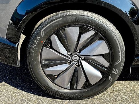 Certified 2023 Nissan Ariya FWD image 32