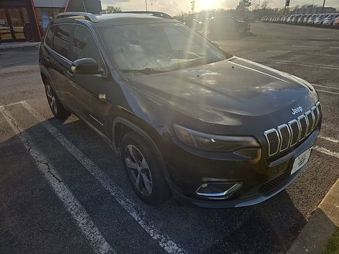 Used 2019 Jeep Cherokee Limited w/ Luxury Group image 1