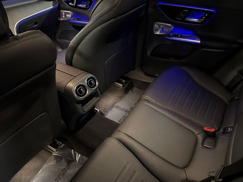 New 2026 Mercedes-Benz GLC 300 4MATIC image 11