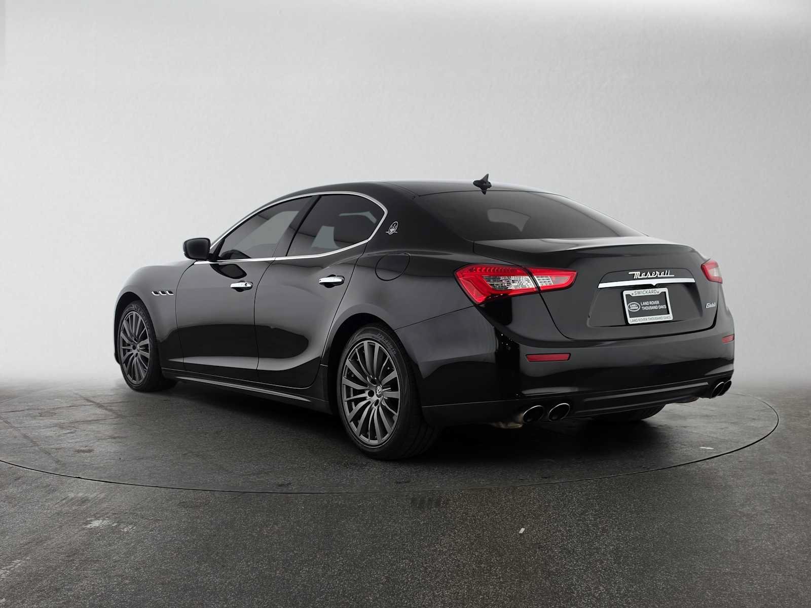 Used 2017 Maserati Ghibli RWD image 3
