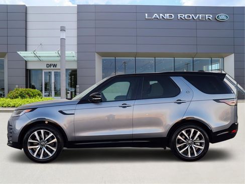 Certified 2025 Land Rover Discovery Dynamic SE image 3