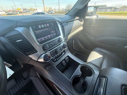 Used 2019 Chevrolet Tahoe LT image 16