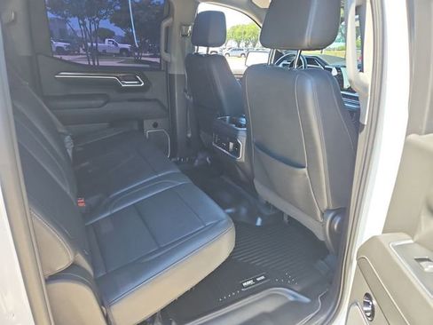 Used 2022 GMC Sierra 1500 Elevation w/ Elevation Premium Package AWD/4WD image 26