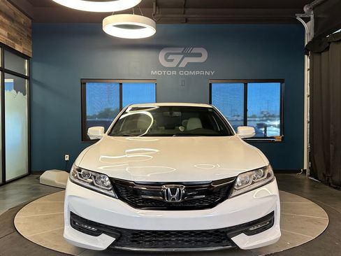 Used 2017 Honda Accord EX-L image 8