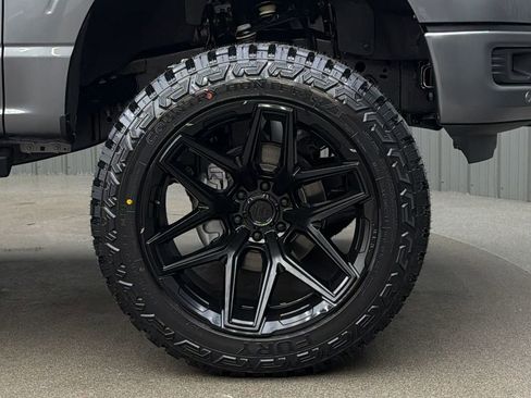 Used 2025 Ford F150 Lariat image 9