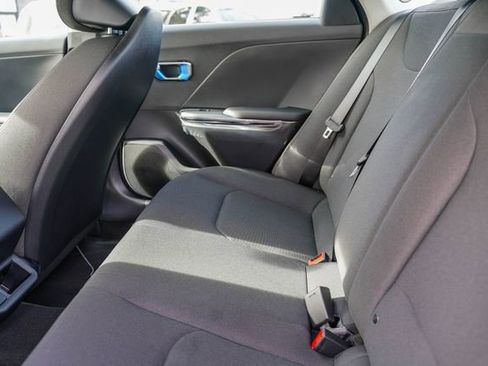 New 2026 Kia K4 LXS image 21