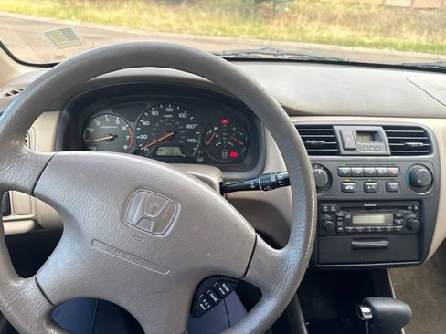 Used 2001 Honda Accord LX image 12