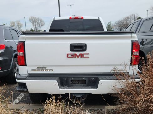 Used 2015 GMC Sierra 2500 Denali w/ Duramax Plus Package image 4
