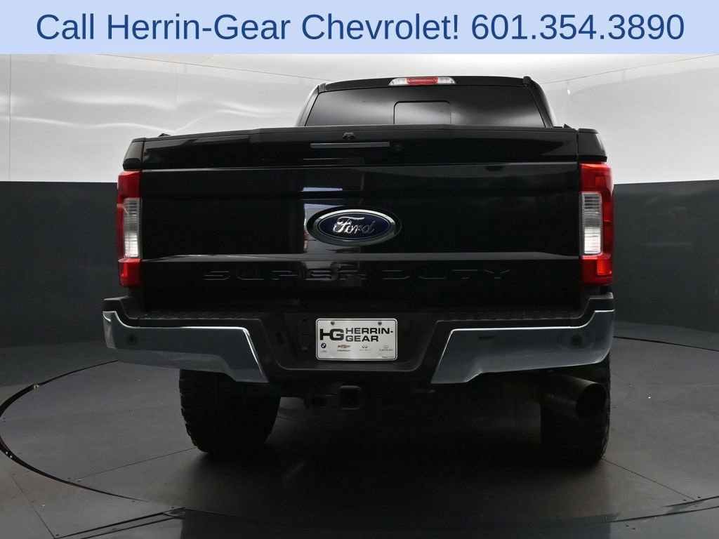 Used 2019 Ford F250 4x4 Crew Cab Super Duty image 6