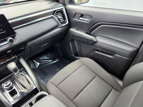 Used 2025 GMC Canyon Elevation AWD/4WD image 13