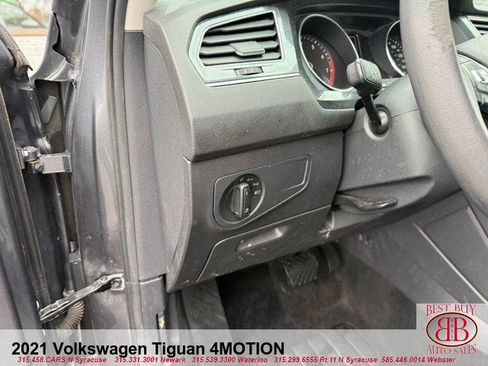 Used 2021 Volkswagen Tiguan S image 14