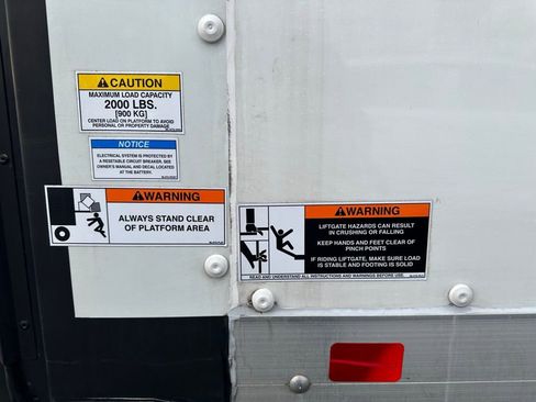 Used 2024 Ford E-350 and Econoline 350 Super Duty image 32