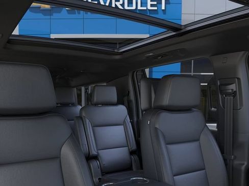 New 2026 Chevrolet Suburban Z71 w/ Z71 Off-Road Package AWD/4WD image 24