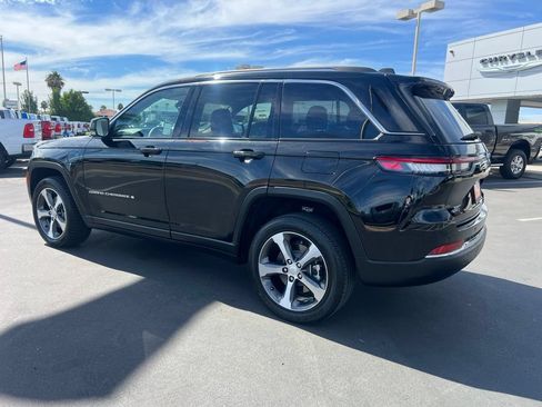 Used 2023 Jeep Grand Cherokee 4WD 4xe image 15