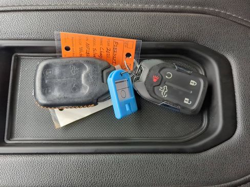 Used 2021 Chevrolet Silverado 3500 LT w/ Convenience Package image 26