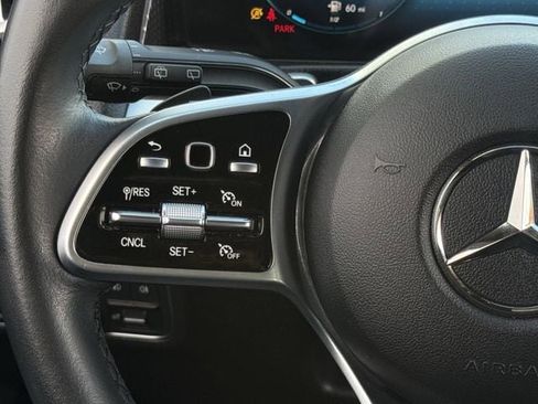 Used 2022 Mercedes-Benz GLB 250 image 12