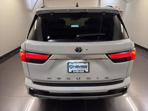 Used 2025 Toyota Sequoia Capstone AWD/4WD image 5