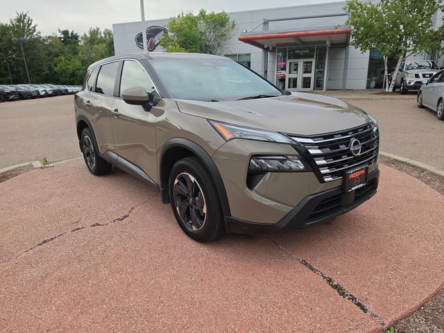 Used 2025 Nissan Rogue SV AWD/4WD image 7