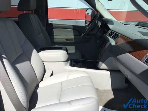 Used 2008 GMC Sierra 3500 SLT image 23