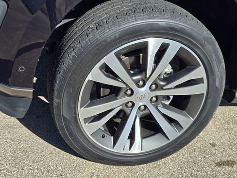 Used 2021 Ford Expedition King Ranch image 9