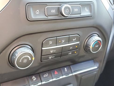 Certified 2019 Chevrolet Silverado 1500 Custom Trail Boss w/ Custom Convenience Package AWD/4WD image 24