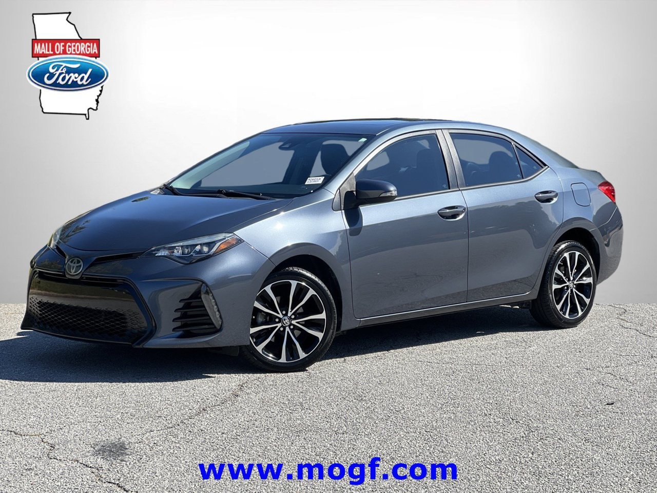 Used 2018 Toyota Corolla SE w/ SE Premium Package FWD image 1