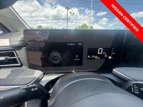 Certified 2025 Nissan Kicks SV w/ SV Premium Package AWD/4WD image 6
