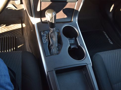 Used 2017 Toyota Camry LE image 12