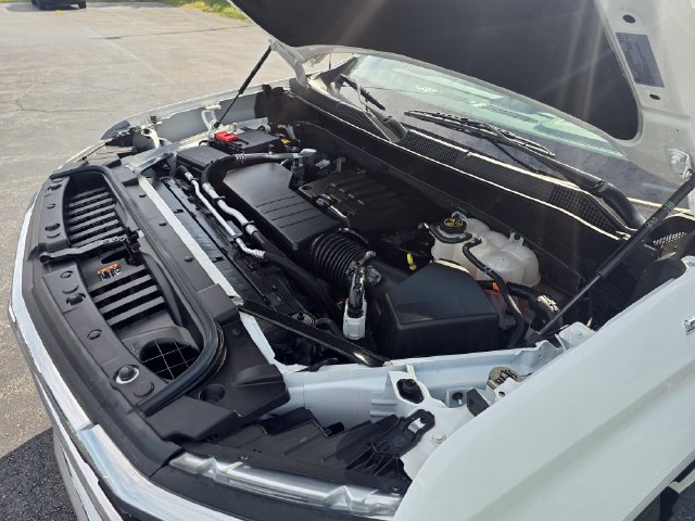 Used 2023 Chevrolet Silverado 1500 LT AWD/4WD image 26