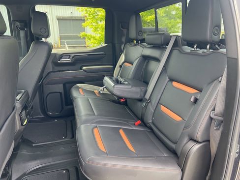Used 2025 GMC Sierra 1500 AT4 w/ AT4 Premium Package AWD/4WD image 23