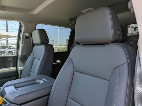 New 2025 GMC Sierra 3500 Pro w/ Convenience Package image 16