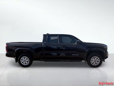 New 2026 Toyota Tacoma SR5 AWD/4WD image 8