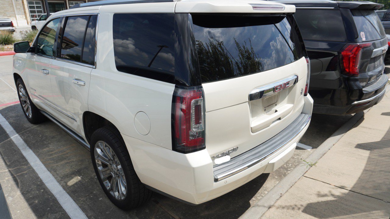 Used 2015 GMC Yukon Denali w/ Touring Package RWD image 6