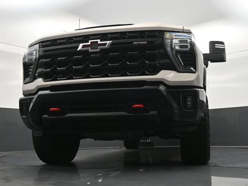 Used 2026 Chevrolet Silverado 2500 ZR2 AWD/4WD image 31