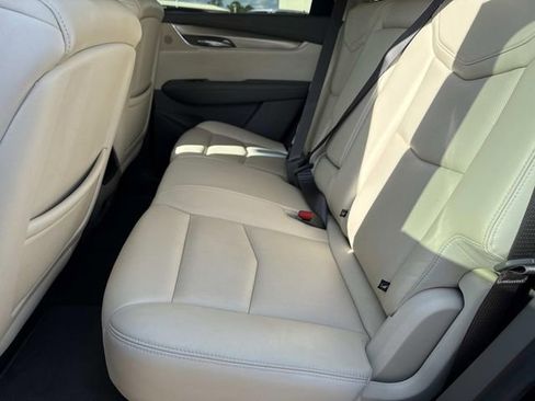 Used 2018 Cadillac XT5 Luxury w/ Driver Awareness Package image 13