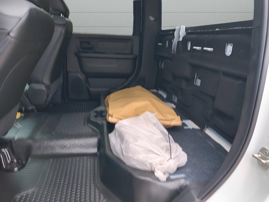 New 2024 RAM 3500 Tradesman w/ Convenience Group AWD/4WD image 26