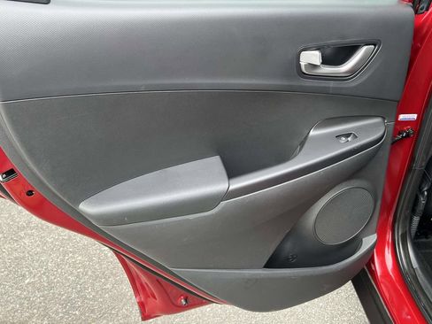 Used 2023 Hyundai Kona SEL w/ Convenience Package image 12