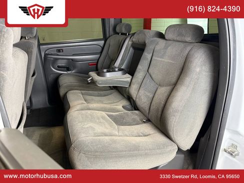 Used 2007 Chevrolet Silverado 2500 LT w/ Heavy-Duty Power Package image 39